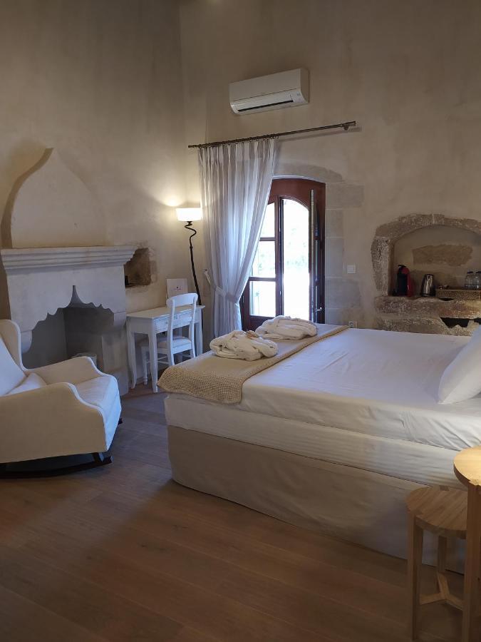 Wild Violet Villa: An Old Vision Of Luxury Melidhónion Eksteriør bilde